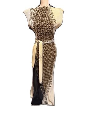 Sleeveless Knit Maxi Dress with Fabric Belt - Cream & Black